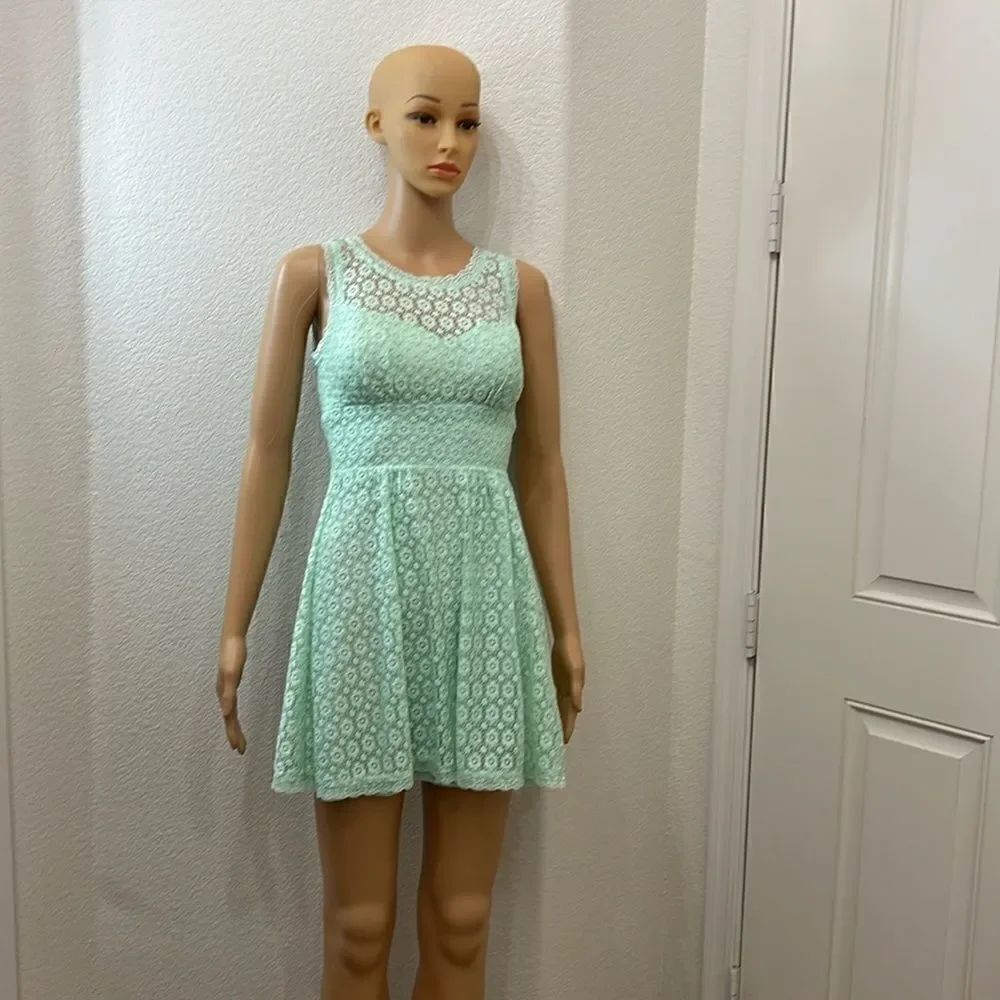 B Darlin Junior Dress Mint Green Scoop Neck Sleeveless Floral Lace Mini Lined